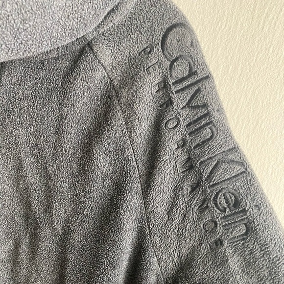 Calvin Klein-Sweater - Picture 2 of 4